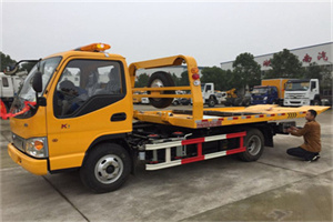 玉龙哪里有拖车服务